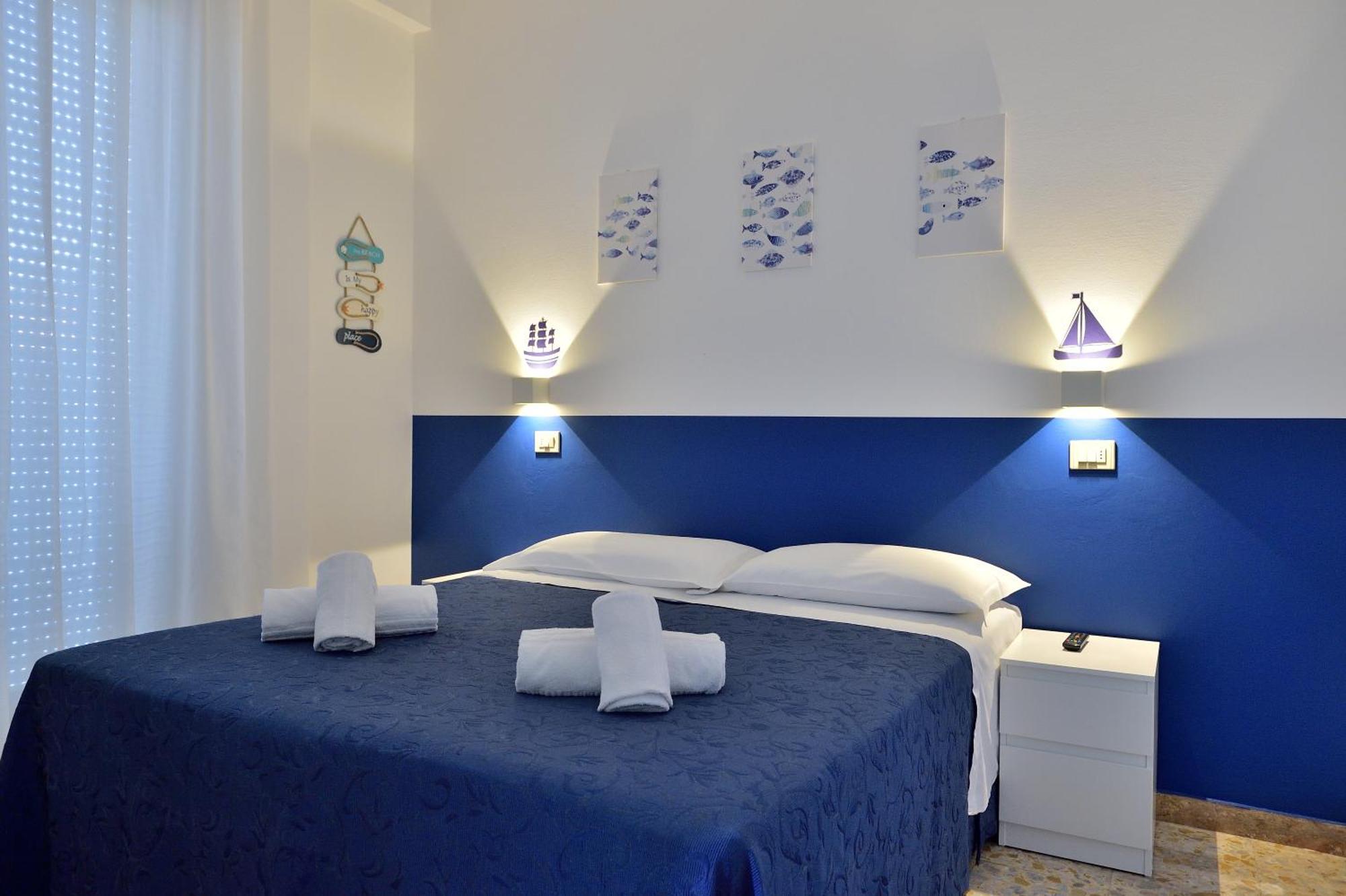 Hotel Oltremar B&B 卡托利卡 外观 照片